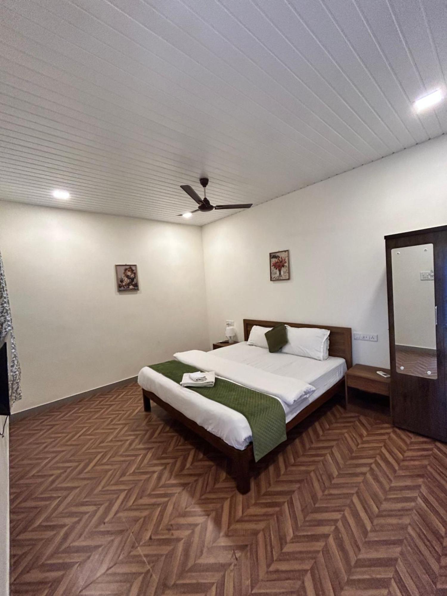 Villa Wistaria- Luxury 7Bhk Villa With Private Pool آليباغ المظهر الخارجي الصورة